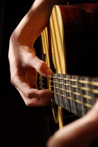 playing-guitar-845964-print